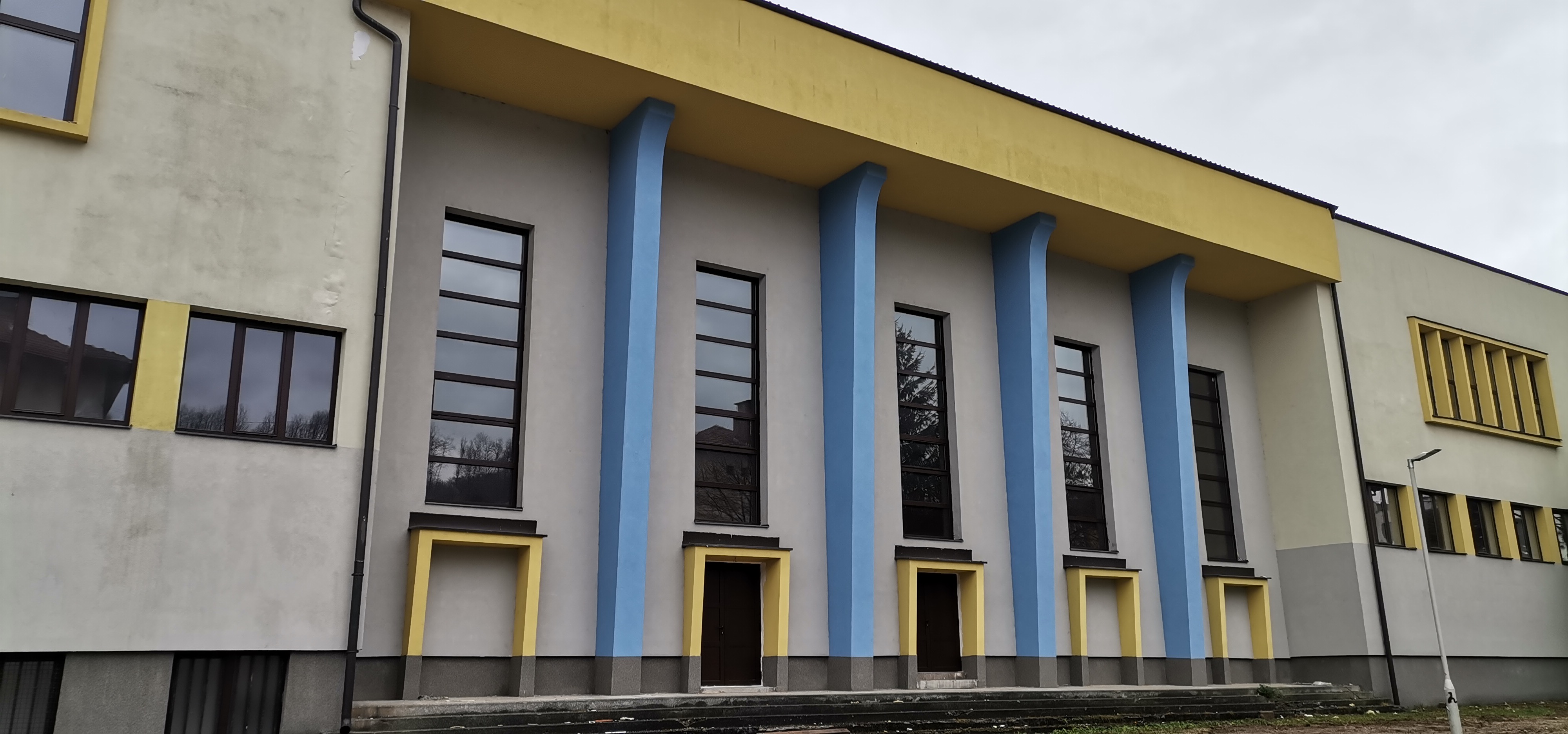 ZAVRŠENI RADOVI NA ZAMJENI VANJSKE BRAVARIJE NA OBJEKTU DOMA KULTURE